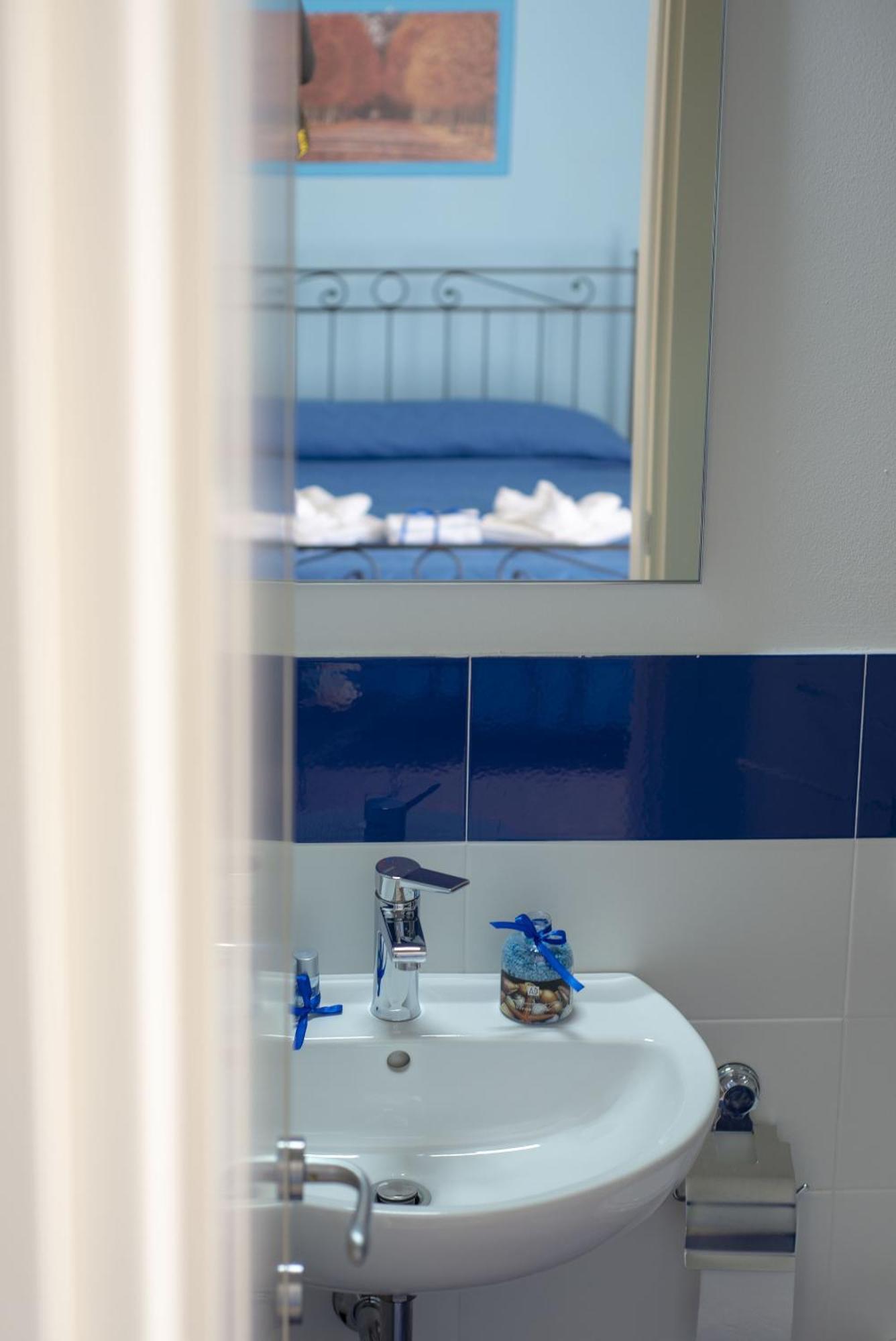 B&B Cento Passi Dalle Mura ルッカ 部屋 写真