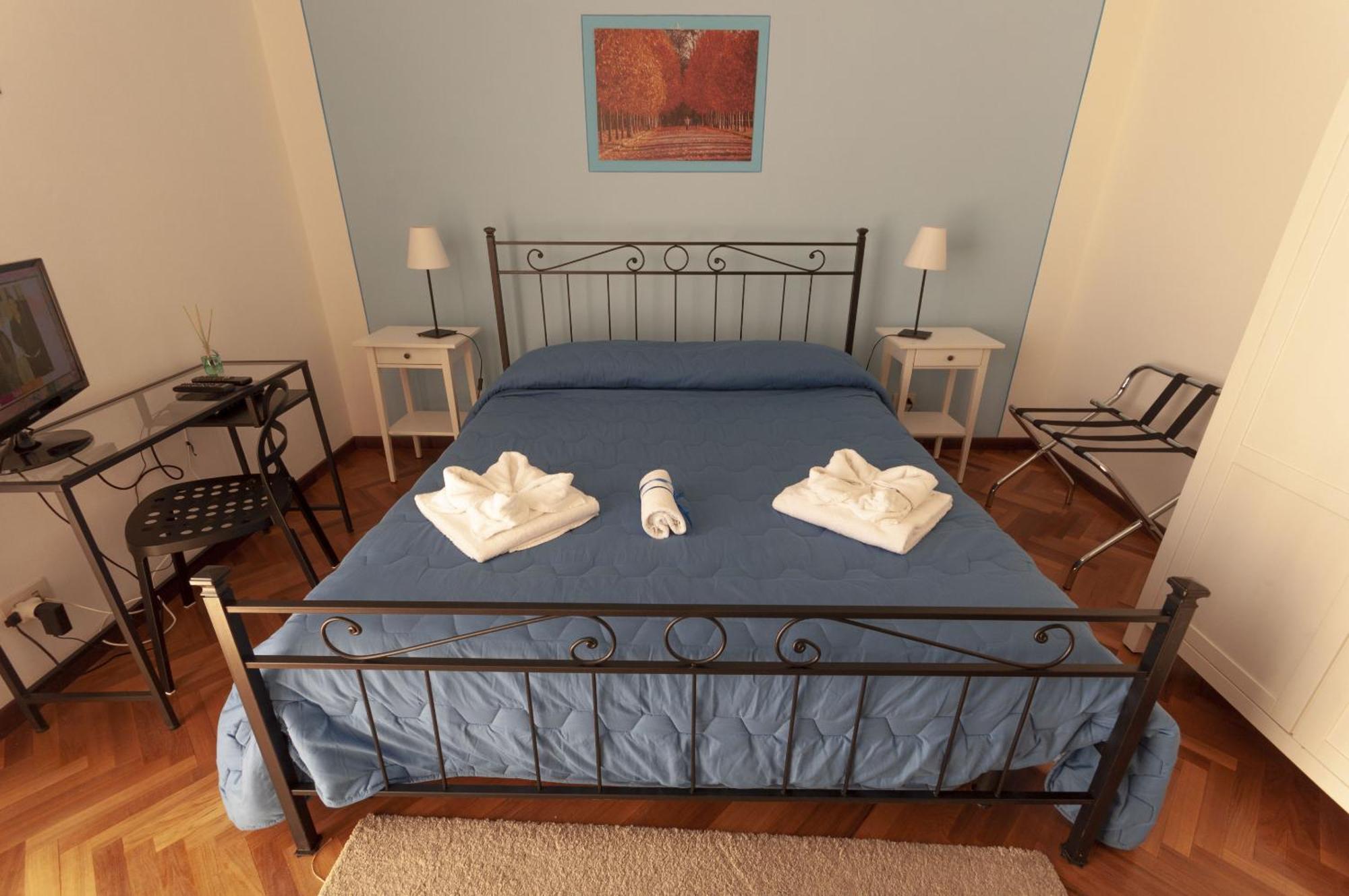 B&B Cento Passi Dalle Mura ルッカ 部屋 写真