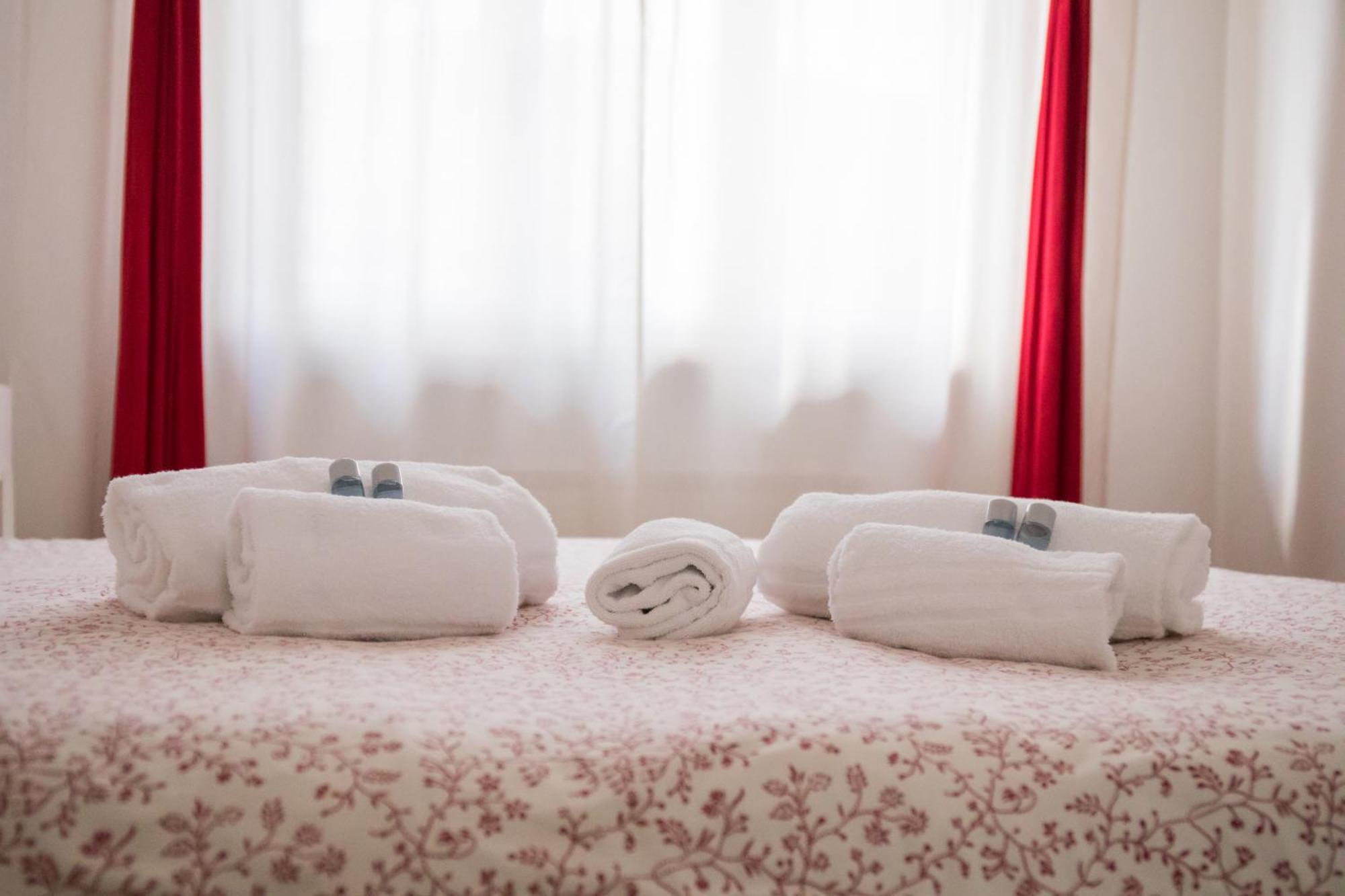 B&B Cento Passi Dalle Mura ルッカ 部屋 写真