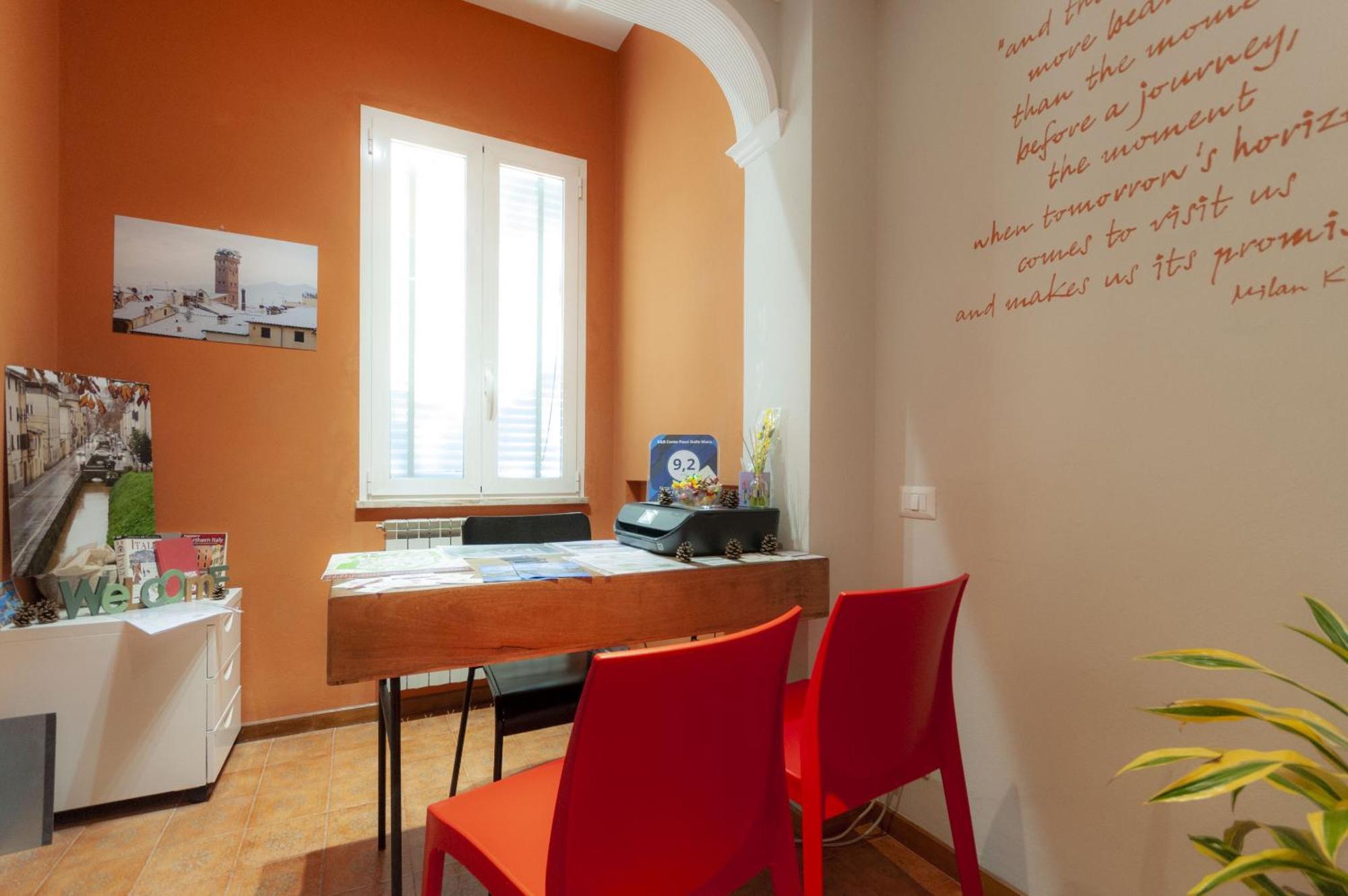 B&B Cento Passi Dalle Mura ルッカ エクステリア 写真