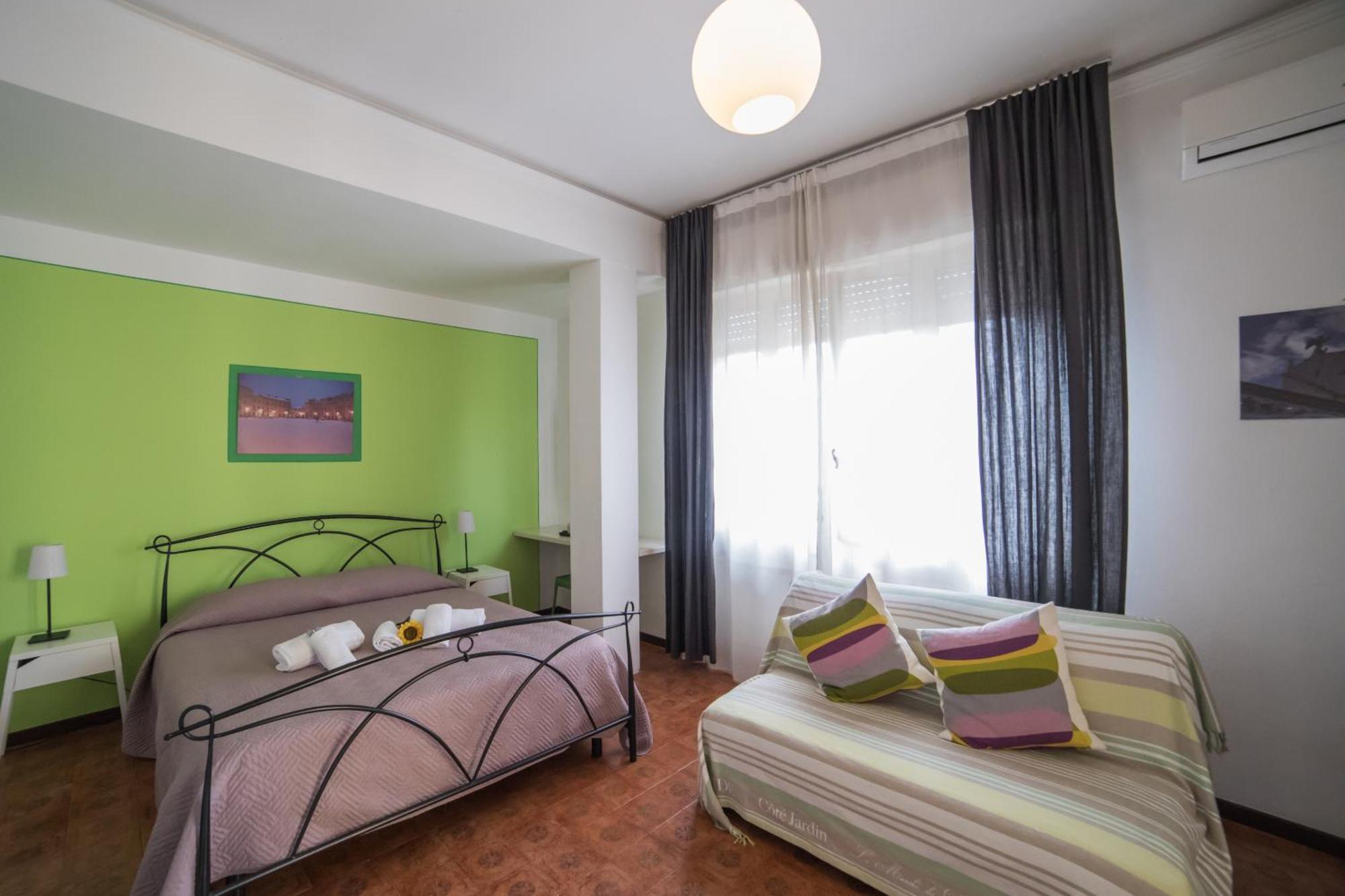 B&B Cento Passi Dalle Mura ルッカ 部屋 写真