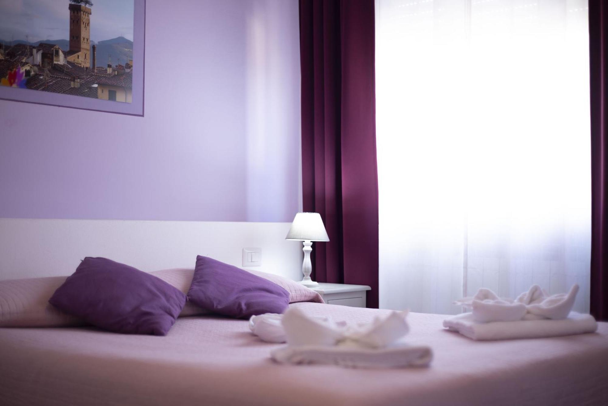 B&B Cento Passi Dalle Mura ルッカ 部屋 写真